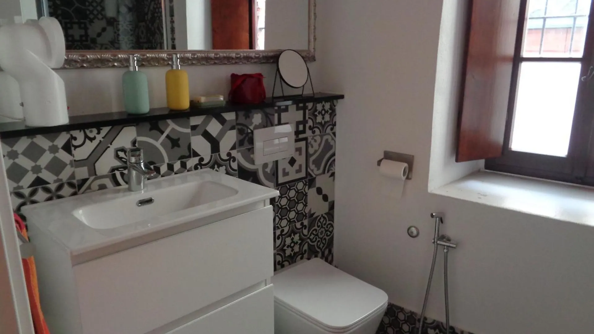 Antico Glicine Apartment Ispra
