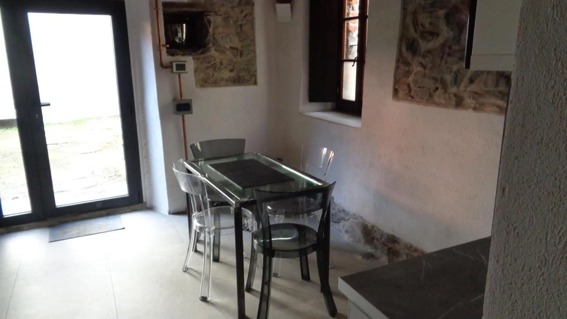 Antico Glicine Apartment Ispra